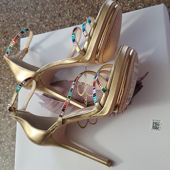 Jessica Simpson heels - Picture 4 of 7
